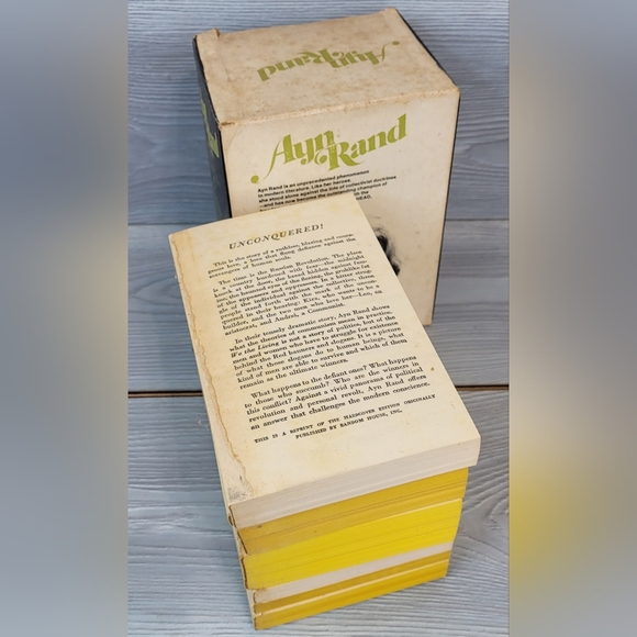 RARE Ayn Rand - 7 Book Collection - A Vintage Signet Gift Pack of Seven Books - Picture 7 of 16